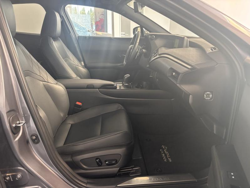 Photo 6 de l’annonce de LEXUS UX d’occasion à vendre à MONTFAVET