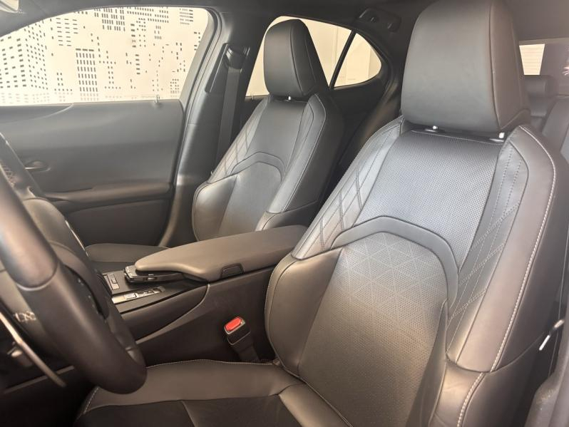 Photo 17 de l’annonce de LEXUS UX d’occasion à vendre à MONTFAVET