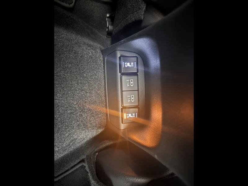Photo 18 de l’annonce de LEXUS UX d’occasion à vendre à MONTFAVET