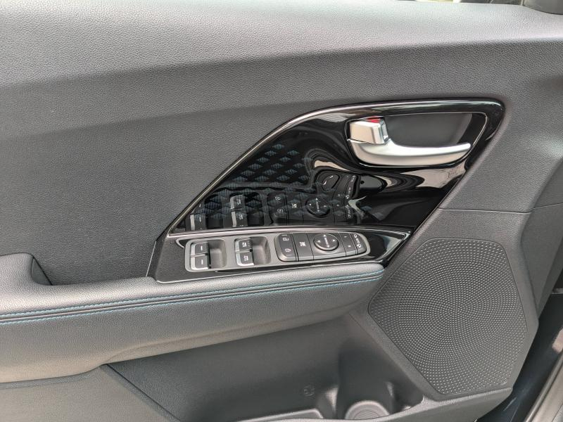Photo 6 de l’annonce de KIA e-Niro d’occasion à vendre à MANOSQUE
