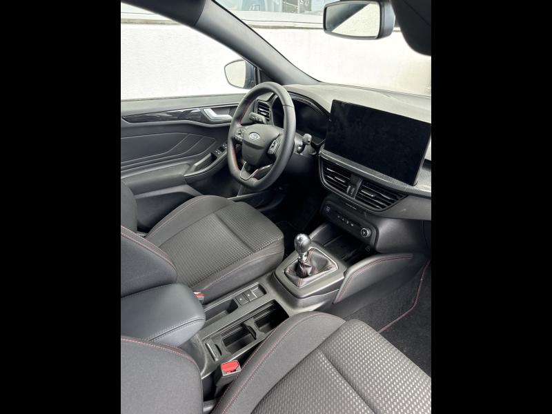 Photo 8 de l’annonce de FORD Focus d’occasion à vendre à TOULON