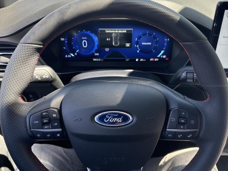 Photo 20 de l’annonce de FORD Focus d’occasion à vendre à TOULON