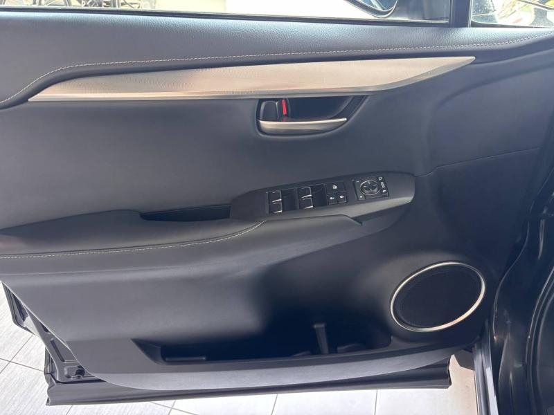 Photo 12 de l’annonce de LEXUS NX d’occasion à vendre à THONON