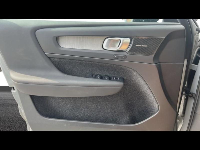 Photo 17 de l’annonce de VOLVO XC40 d’occasion à vendre à TOULON