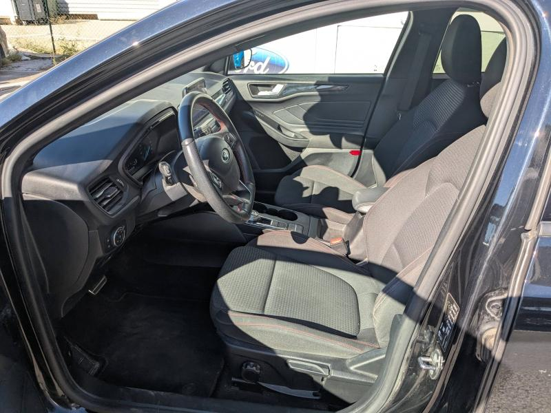 Photo 16 de l’annonce de FORD Focus d’occasion à vendre à DRAGUIGNAN