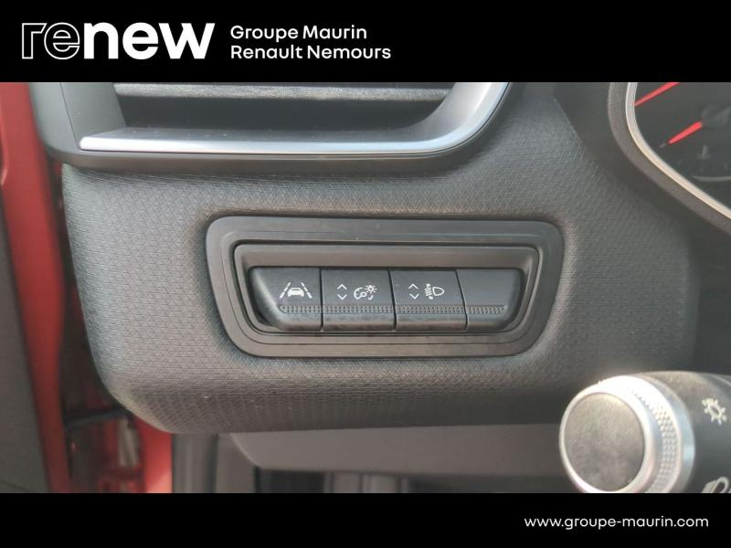 Photo 18 de l’annonce de RENAULT Clio d’occasion à vendre à SAINT PIERRE LES NEMOURS