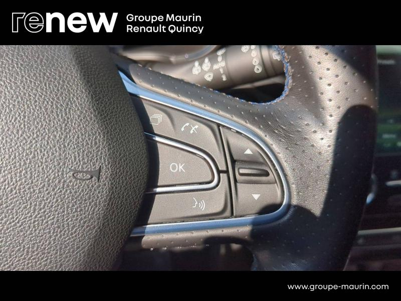 Photo 13 de l’annonce de RENAULT Megane d’occasion à vendre à QUINCY-SOUS-SÉNART