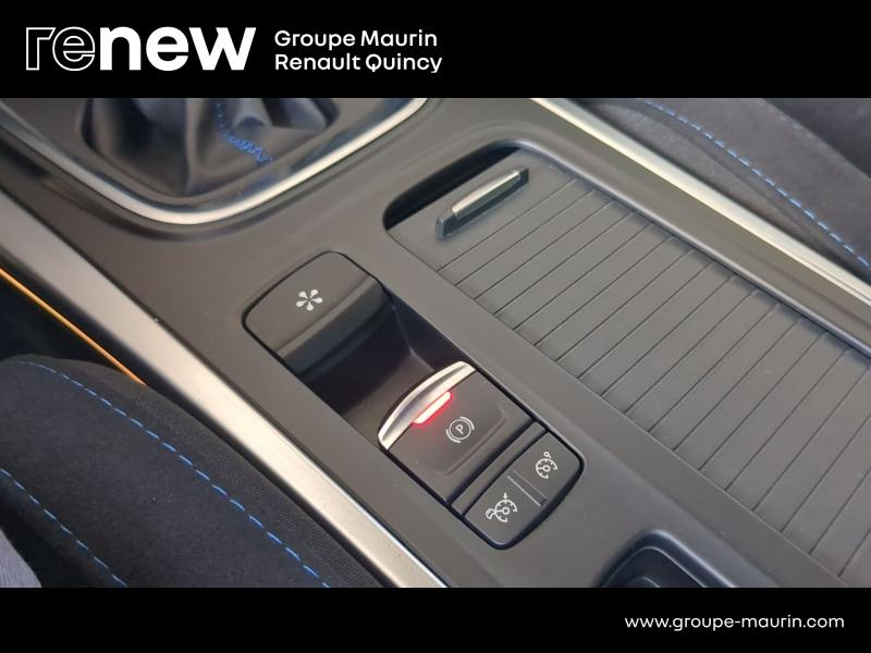Photo 20 de l’annonce de RENAULT Megane d’occasion à vendre à QUINCY-SOUS-SÉNART