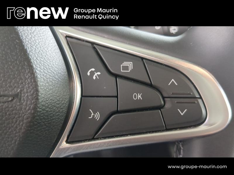 Photo 15 de l’annonce de RENAULT Clio d’occasion à vendre à QUINCY-SOUS-SÉNART