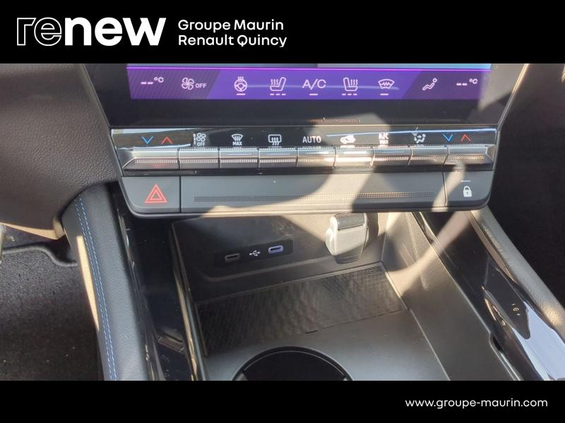 Photo 16 de l’annonce de RENAULT Espace d’occasion à vendre à QUINCY-SOUS-SÉNART