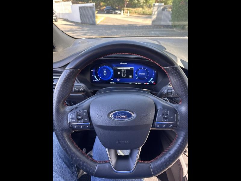 Photo 14 de l’annonce de FORD Focus d’occasion à vendre à TOULON