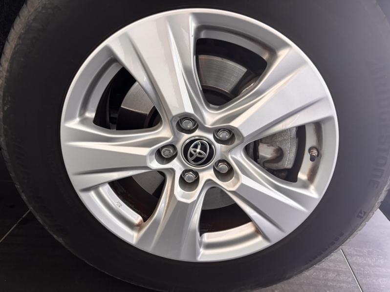Photo 4 de l’annonce de TOYOTA RAV4 d’occasion à vendre à MONTFAVET