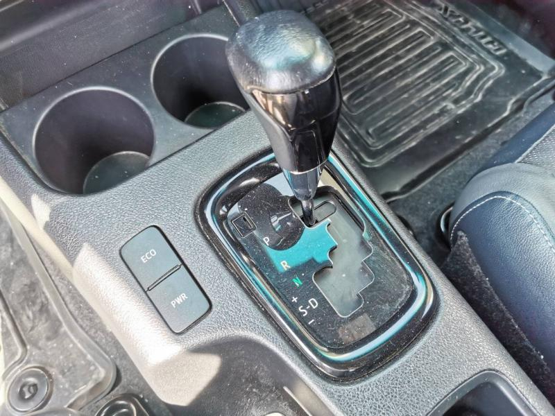 Photo 10 de l’annonce de TOYOTA Hilux VUL d’occasion à vendre à VITROLLES
