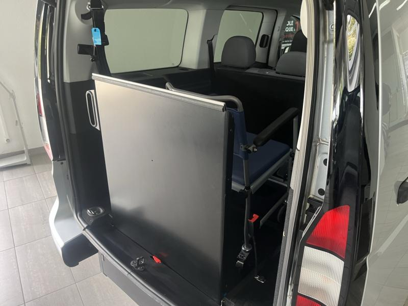 Photo 8 de l’annonce de FORD Grd Tourneo Connect d’occasion à vendre à BRIGNOLES