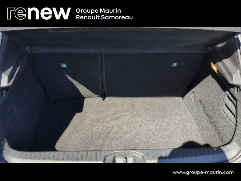 Photo 8 de l’annonce de RENAULT Clio d’occasion à vendre à SAMOREAU