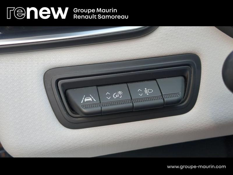 Photo 18 de l’annonce de RENAULT Clio d’occasion à vendre à SAMOREAU