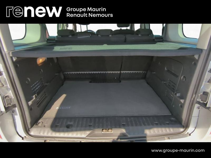 Photo 9 de l’annonce de RENAULT Kangoo d’occasion à vendre à SAINT PIERRE LES NEMOURS