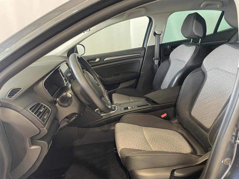 Photo 8 de l’annonce de RENAULT Megane d’occasion à vendre à CHENNEVIÈRES-SUR-MARNE