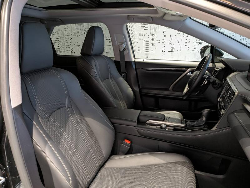 Photo 11 de l’annonce de LEXUS RX d’occasion à vendre à AUBIÈRE