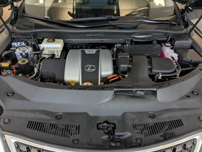 Photo 17 de l’annonce de LEXUS RX d’occasion à vendre à AUBIÈRE