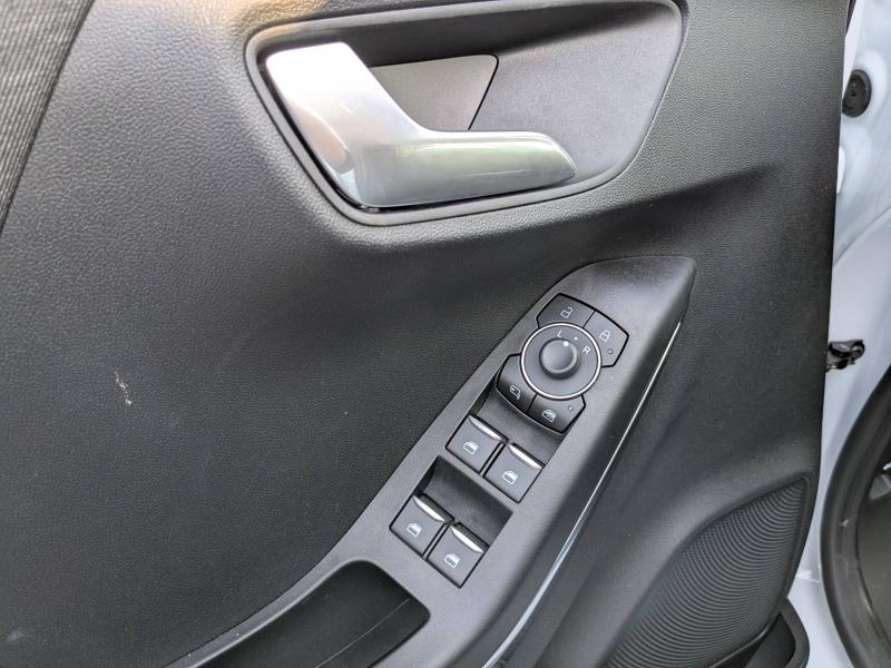 Photo 9 de l’annonce de FORD Puma d’occasion à vendre à LA VALETTE