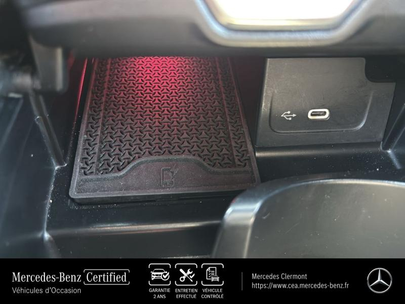 Photo 19 de l’annonce de MERCEDES-BENZ Classe C d’occasion à vendre à AUBIÈRE