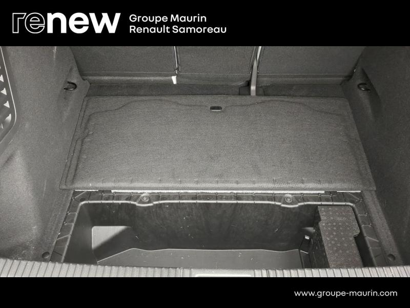 Photo 9 de l’annonce de RENAULT Scenic d’occasion à vendre à SAMOREAU