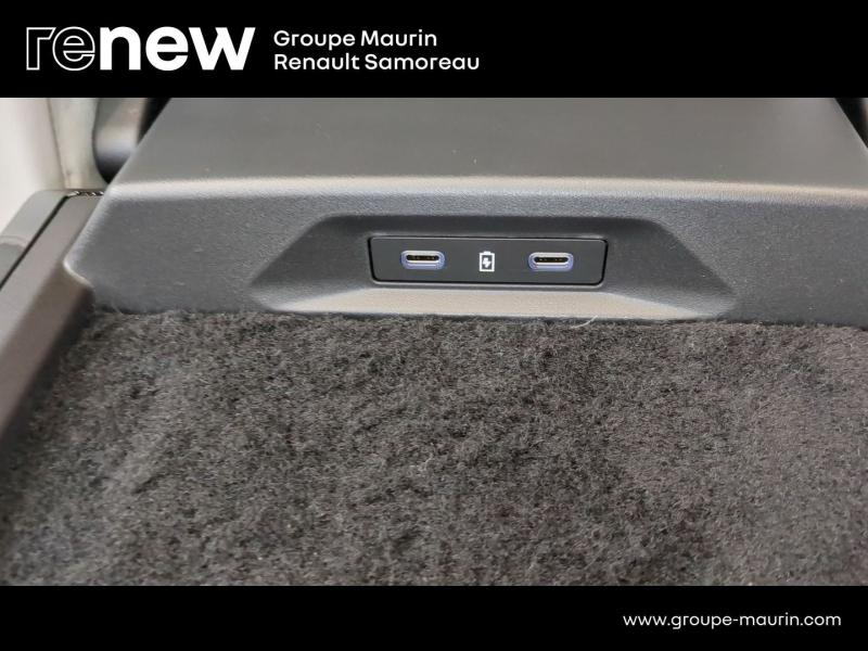Photo 14 de l’annonce de RENAULT Scenic d’occasion à vendre à SAMOREAU