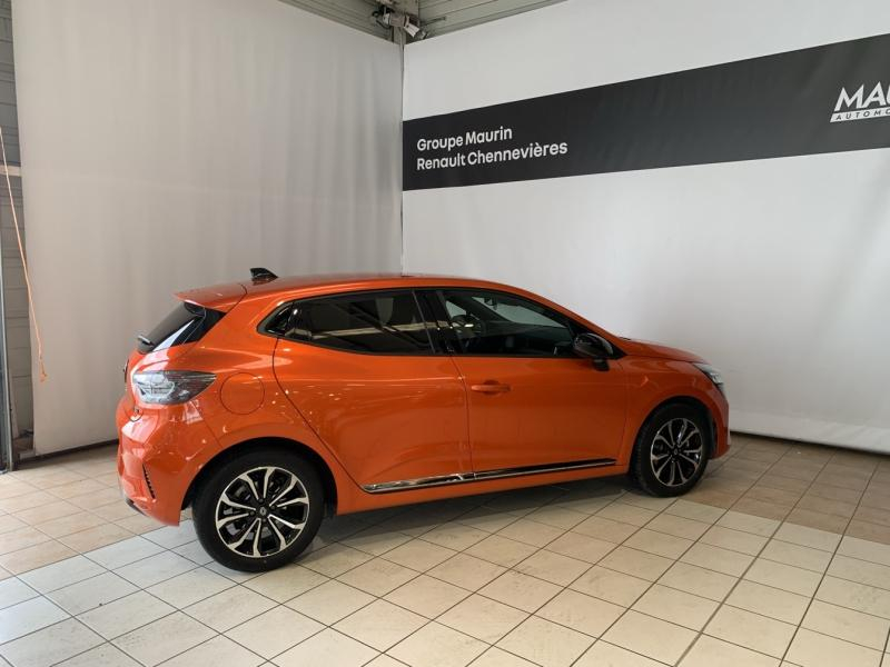 Photo 3 de l’annonce de RENAULT Clio d’occasion à vendre à CHENNEVIÈRES-SUR-MARNE