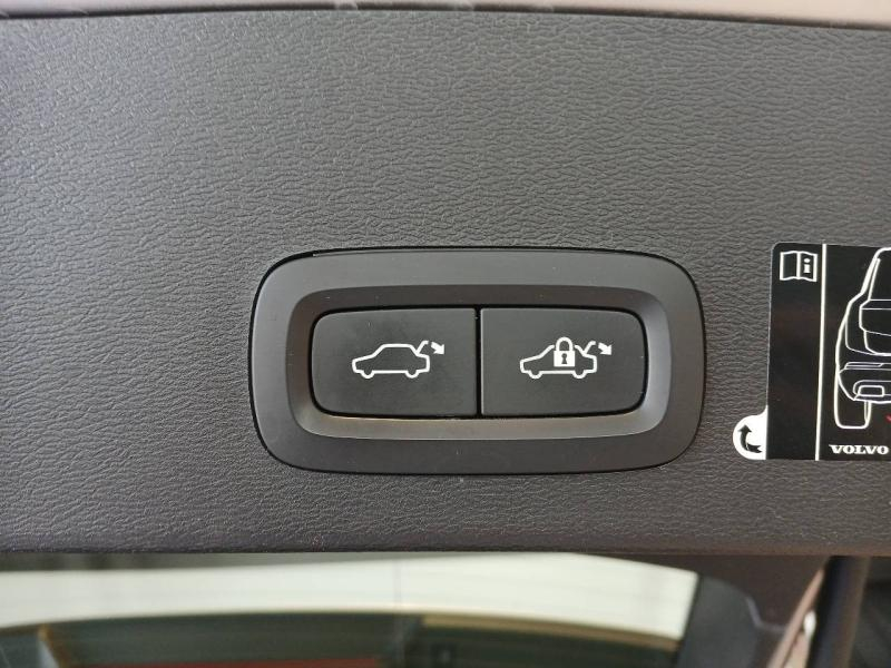 Photo 10 de l’annonce de VOLVO XC40 d’occasion à vendre à CHENNEVIÈRES-SUR-MARNE