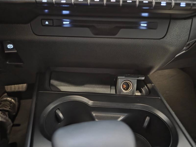 Photo 9 de l’annonce de LEXUS UX d’occasion à vendre à AUBIÈRE