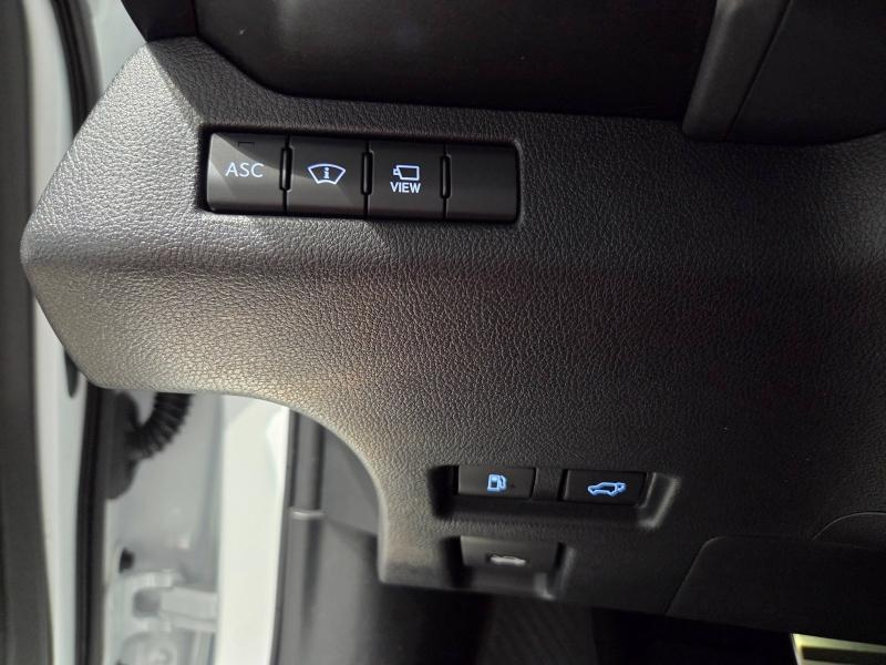 Photo 11 de l’annonce de LEXUS UX d’occasion à vendre à AUBIÈRE