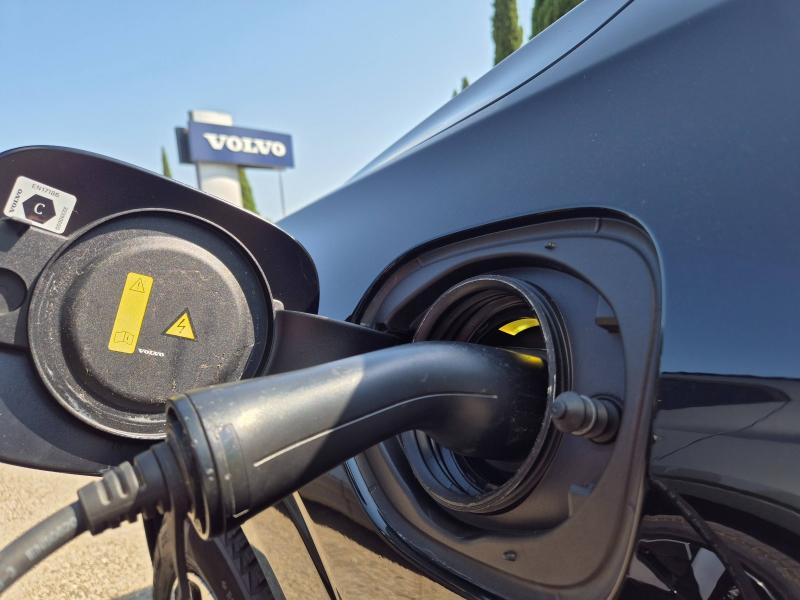 Photo 8 de l’annonce de VOLVO XC60 d’occasion à vendre à AVIGNON