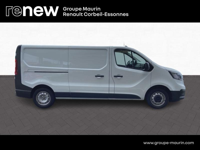 Photo 13 de l’annonce de RENAULT Trafic Fg VUL d’occasion à vendre à CORBEIL-ESSONNES
