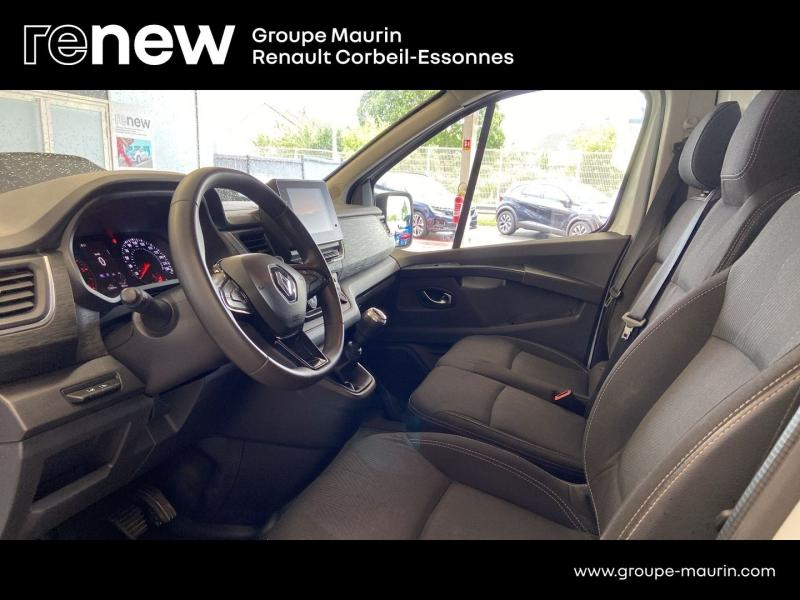 Photo 14 de l’annonce de RENAULT Trafic Fg VUL d’occasion à vendre à CORBEIL-ESSONNES