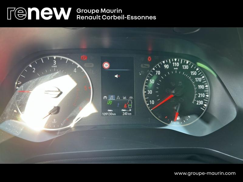 Photo 16 de l’annonce de RENAULT Captur d’occasion à vendre à CORBEIL-ESSONNES