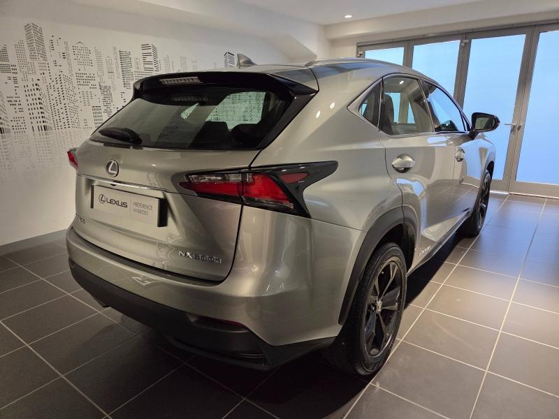 Photo 16 de l’annonce de LEXUS NX d’occasion à vendre à AUBIÈRE