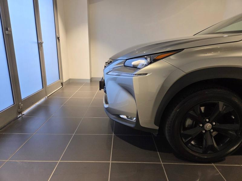 Photo 17 de l’annonce de LEXUS NX d’occasion à vendre à AUBIÈRE