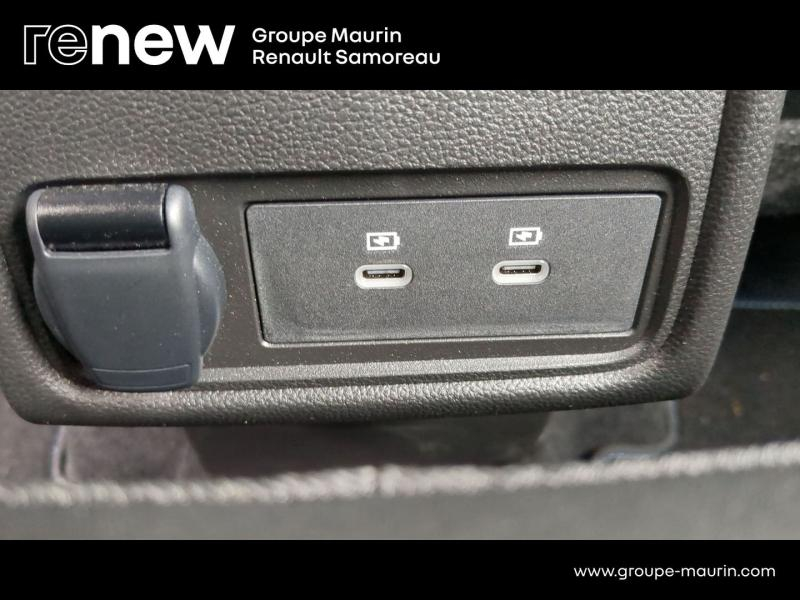 Photo 15 de l’annonce de RENAULT  d’occasion à vendre à SAMOREAU