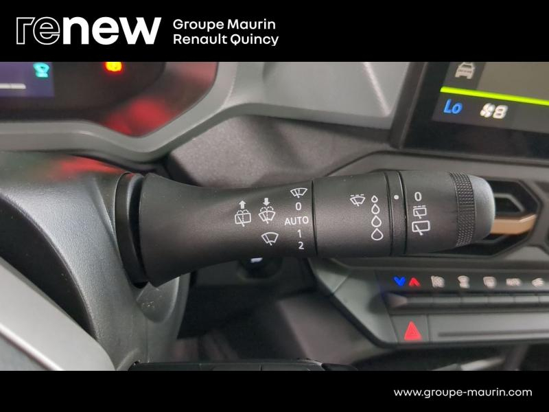 Photo 15 de l’annonce de DACIA Duster d’occasion à vendre à QUINCY-SOUS-SÉNART
