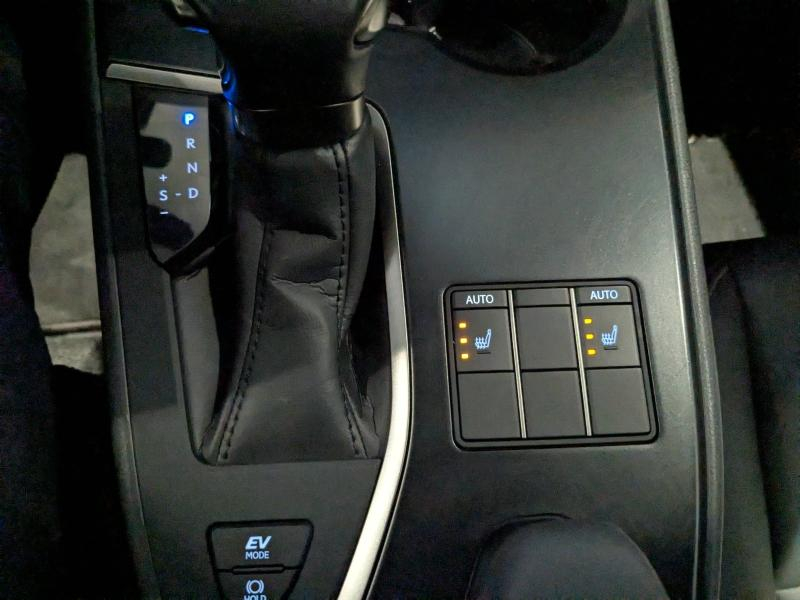 Photo 7 de l’annonce de LEXUS UX d’occasion à vendre à AUBIÈRE