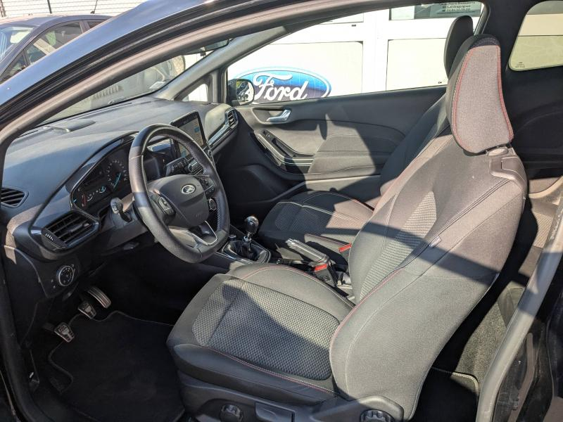 Photo 13 de l’annonce de FORD Fiesta d’occasion à vendre à DRAGUIGNAN