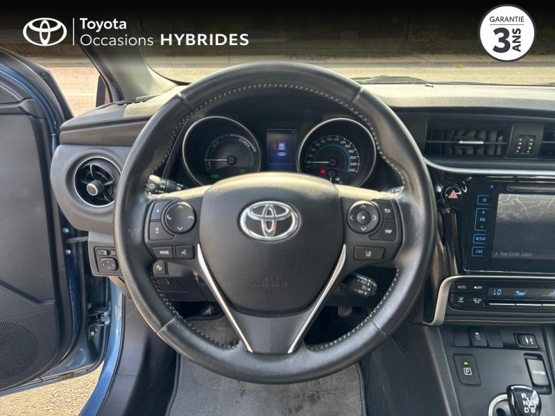 Photo 9 de l’annonce de TOYOTA Auris d’occasion à vendre à LE CRÈS