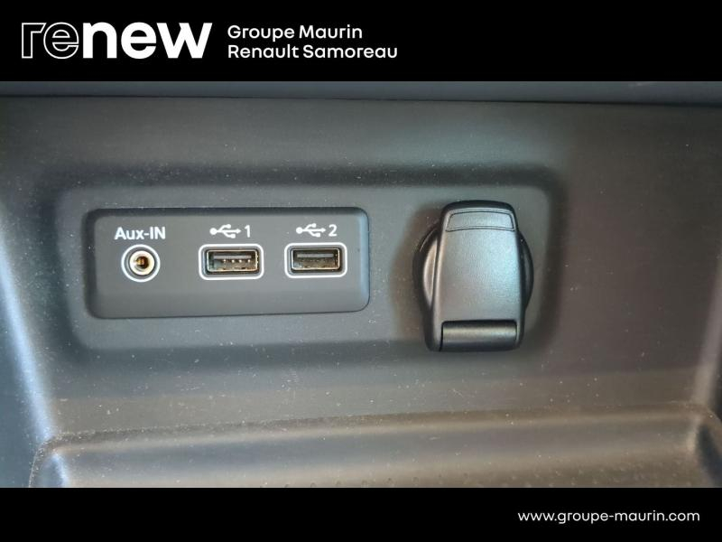 Photo 18 de l’annonce de RENAULT Megane d’occasion à vendre à SAMOREAU