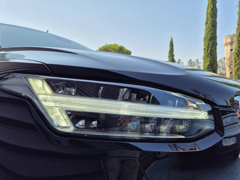 Photo 17 de l’annonce de VOLVO XC90 d’occasion à vendre à AVIGNON