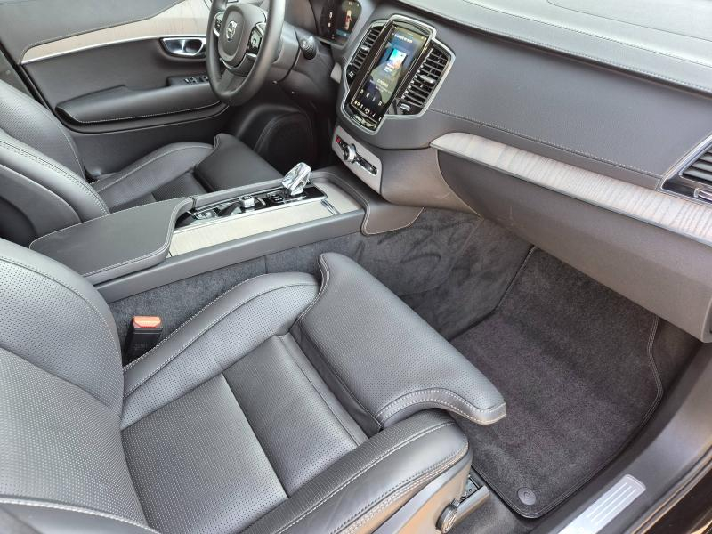 Photo 18 de l’annonce de VOLVO XC90 d’occasion à vendre à AVIGNON