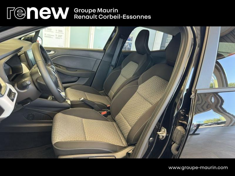 Photo 12 de l’annonce de RENAULT Clio d’occasion à vendre à CORBEIL-ESSONNES