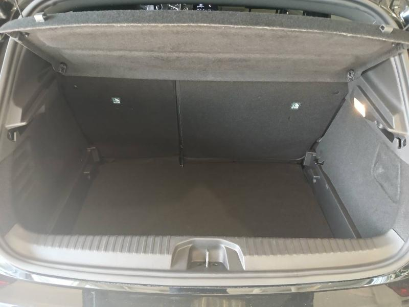Photo 10 de l’annonce de RENAULT Clio d’occasion à vendre à CHENNEVIÈRES-SUR-MARNE