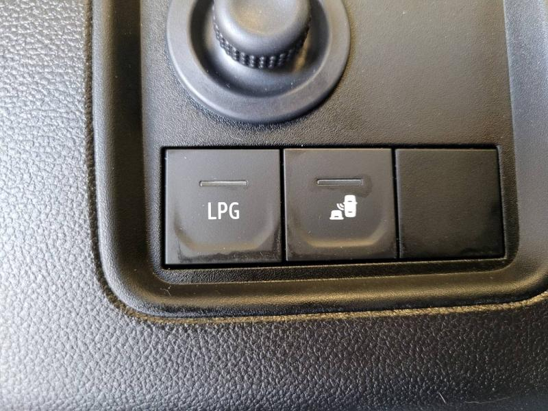 Photo 9 de l’annonce de DACIA Duster d’occasion à vendre à CHENNEVIÈRES-SUR-MARNE