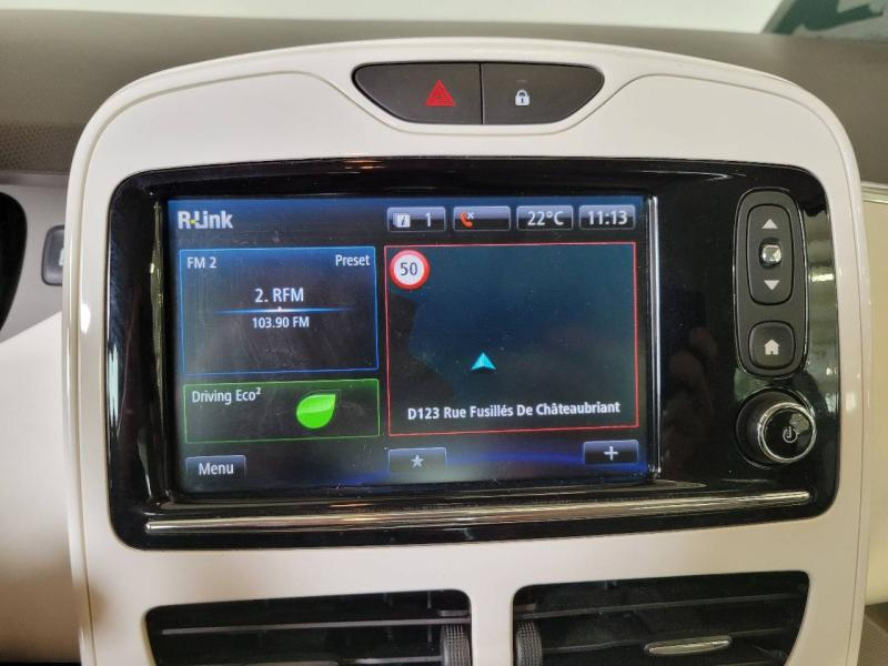 Photo 8 de l’annonce de RENAULT Zoe d’occasion à vendre à CHENNEVIÈRES-SUR-MARNE